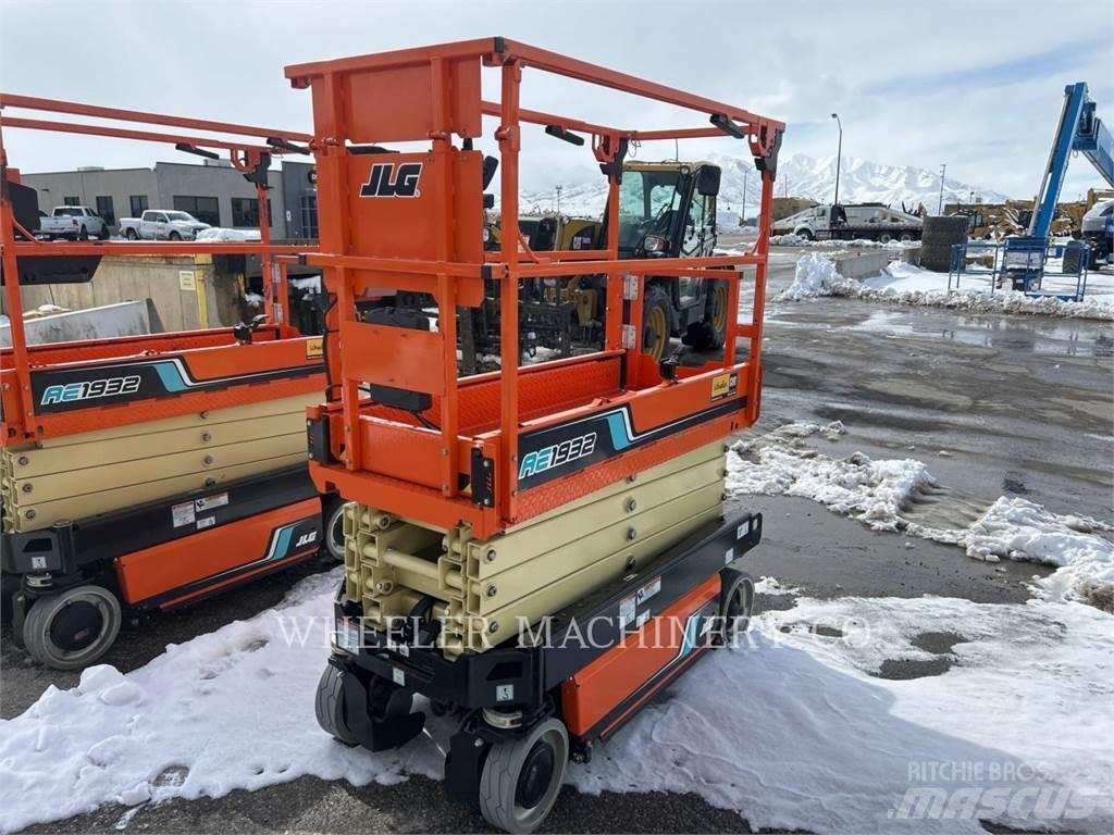 JLG AE1932 Ножични работни платформи