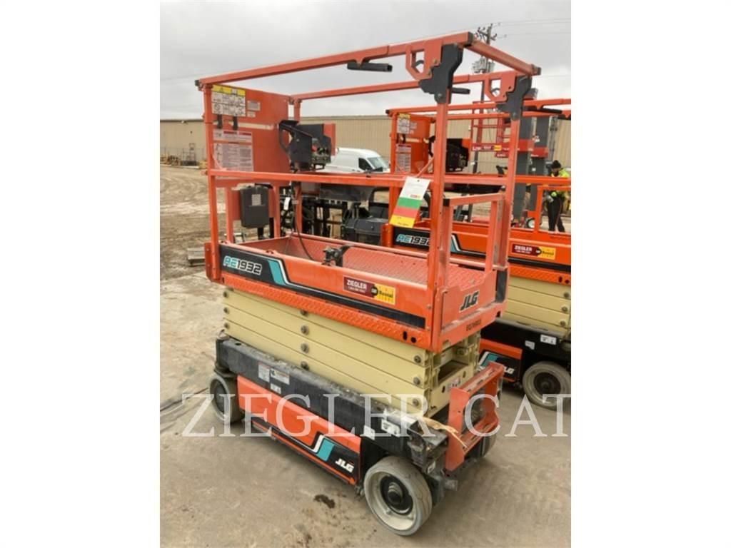 JLG AE1932 Ножични работни платформи