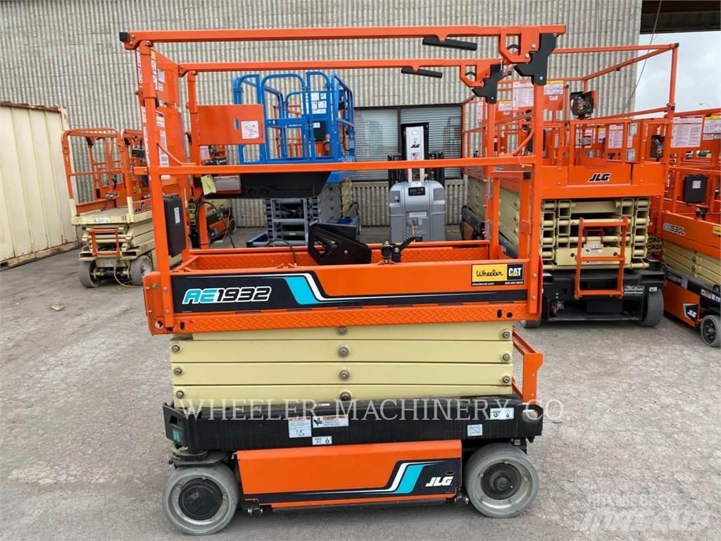 JLG AE1932 Ножични работни платформи