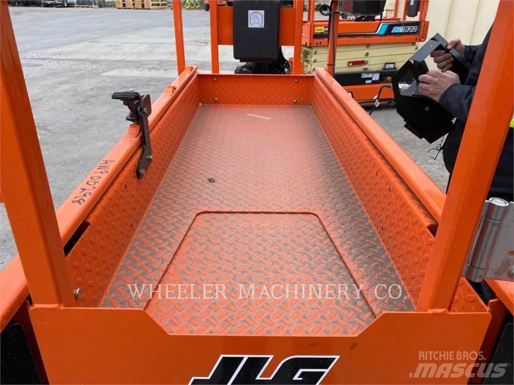 JLG AE1932 Ножични работни платформи
