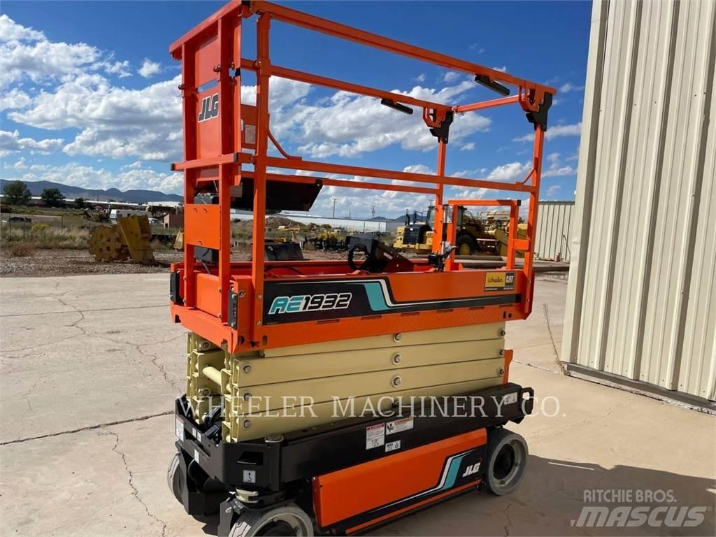 JLG AE1932 Ножични работни платформи