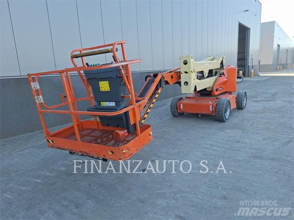 JLG BLANCO Телескопични товарачи