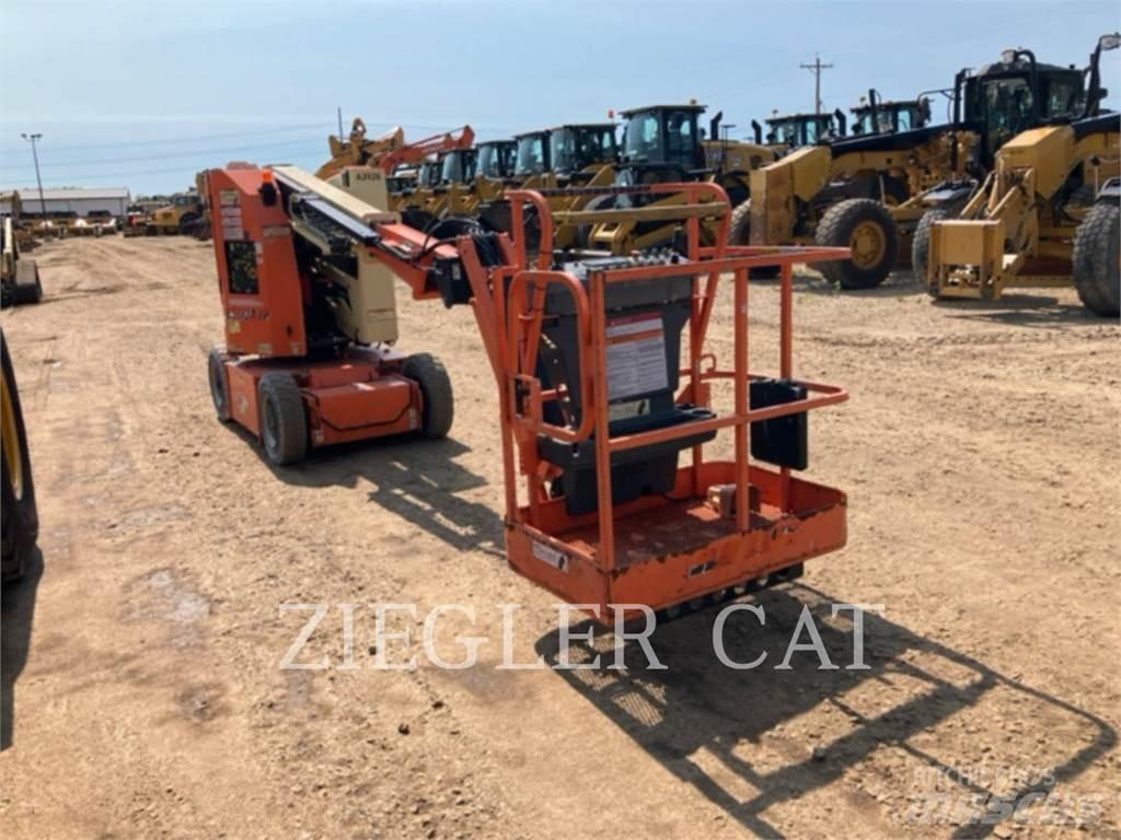 JLG E300AJP Съчленени стрелови подемници
