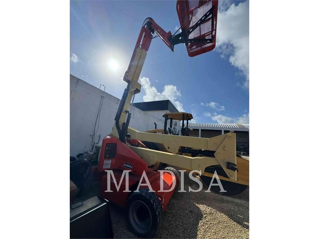 JLG E450AJ Съчленени стрелови подемници