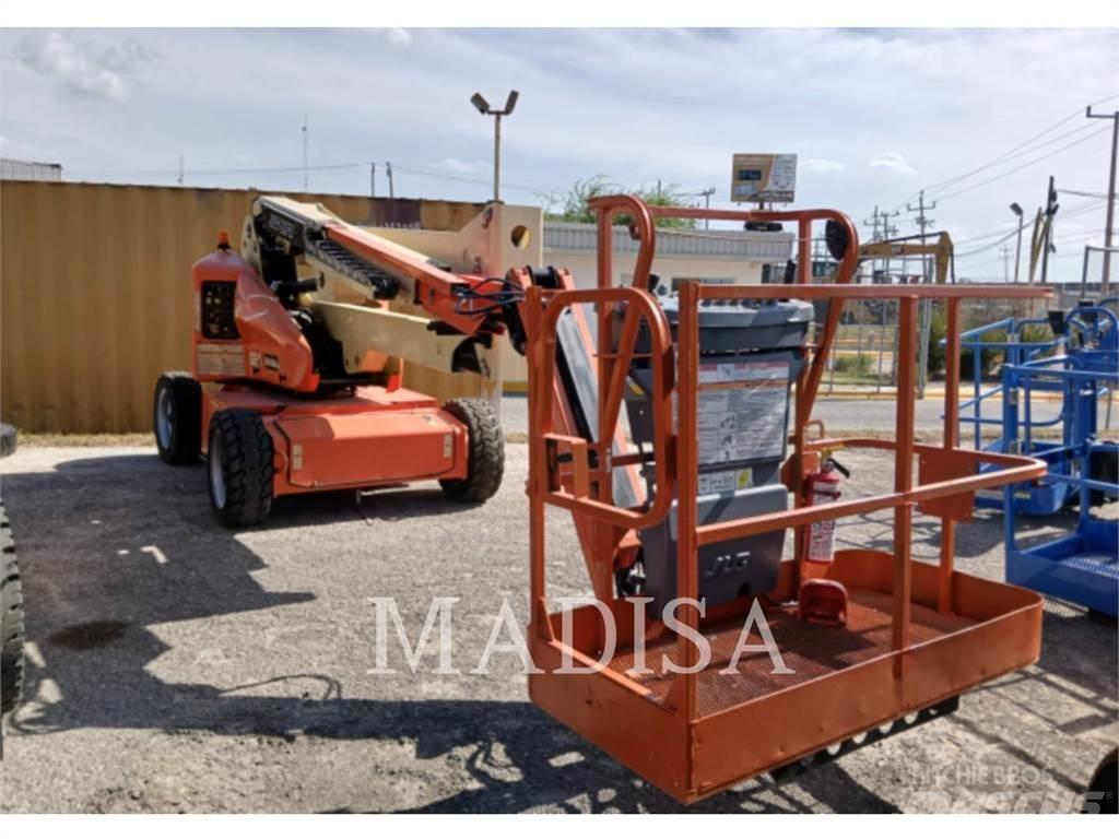 JLG E450AJ Съчленени стрелови подемници
