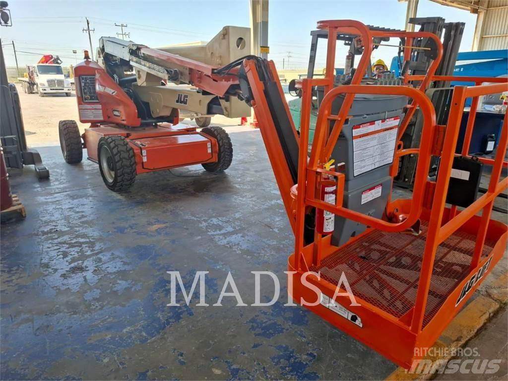 JLG E450AJ Съчленени стрелови подемници