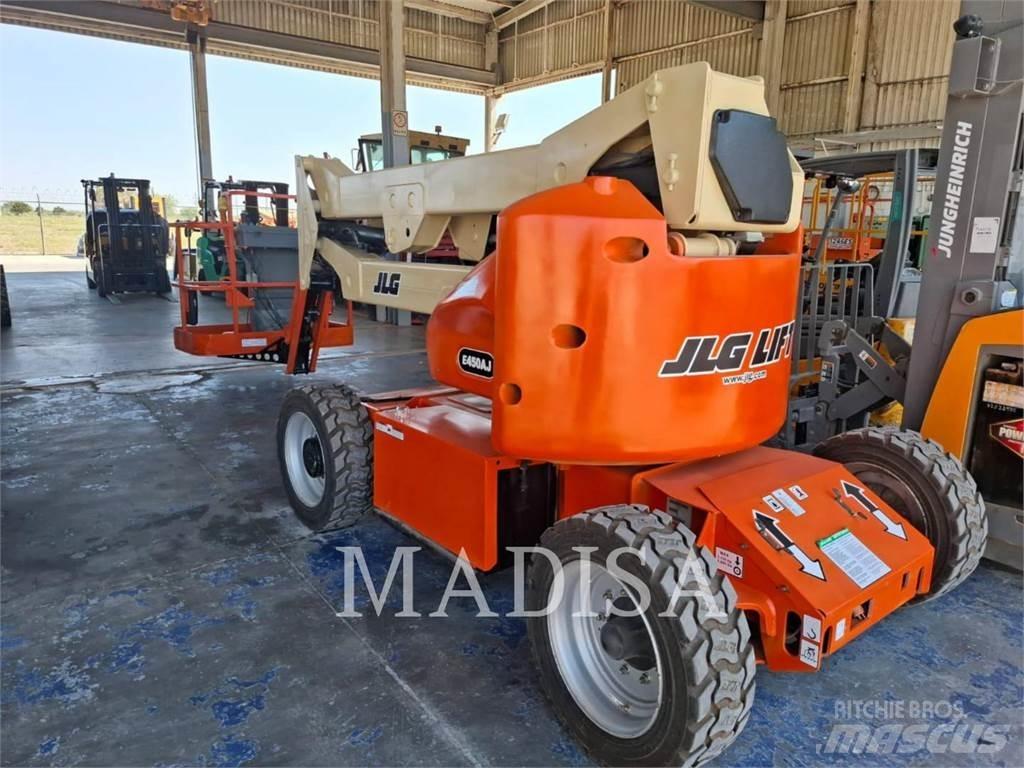 JLG E450AJ Съчленени стрелови подемници