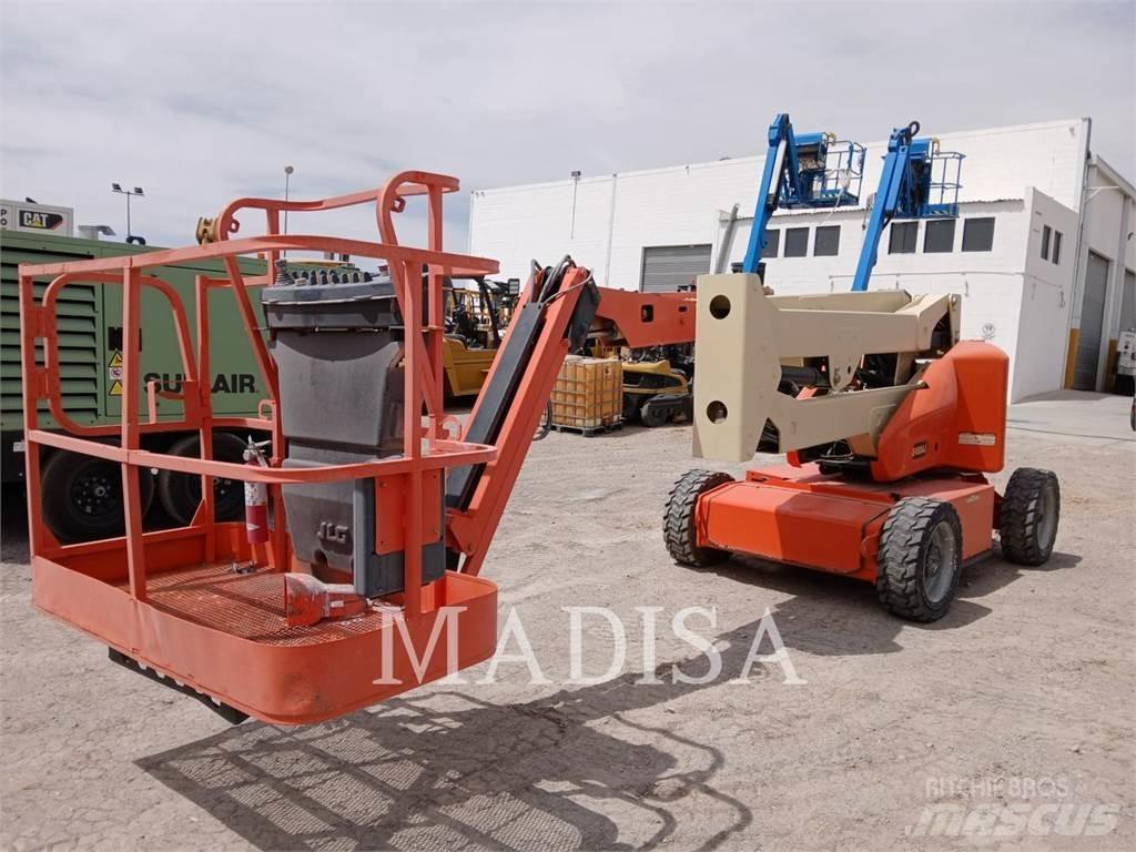 JLG E450AJ Съчленени стрелови подемници