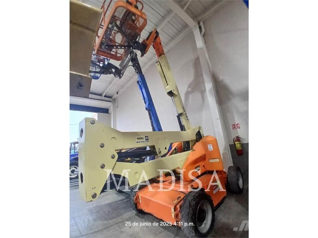 JLG E450AJ Други вишки и платформи