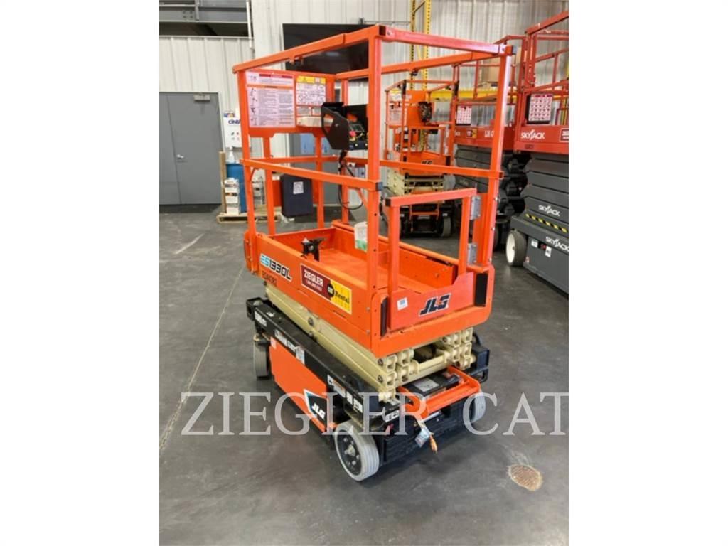 JLG ES1330L Ножични работни платформи