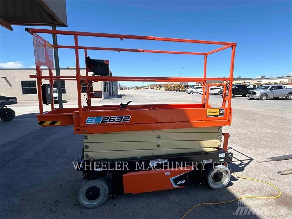 JLG ES2632 Ножични работни платформи