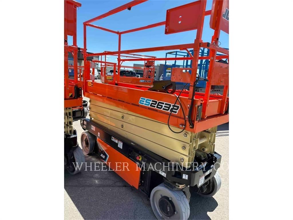 JLG ES2632 Ножични работни платформи
