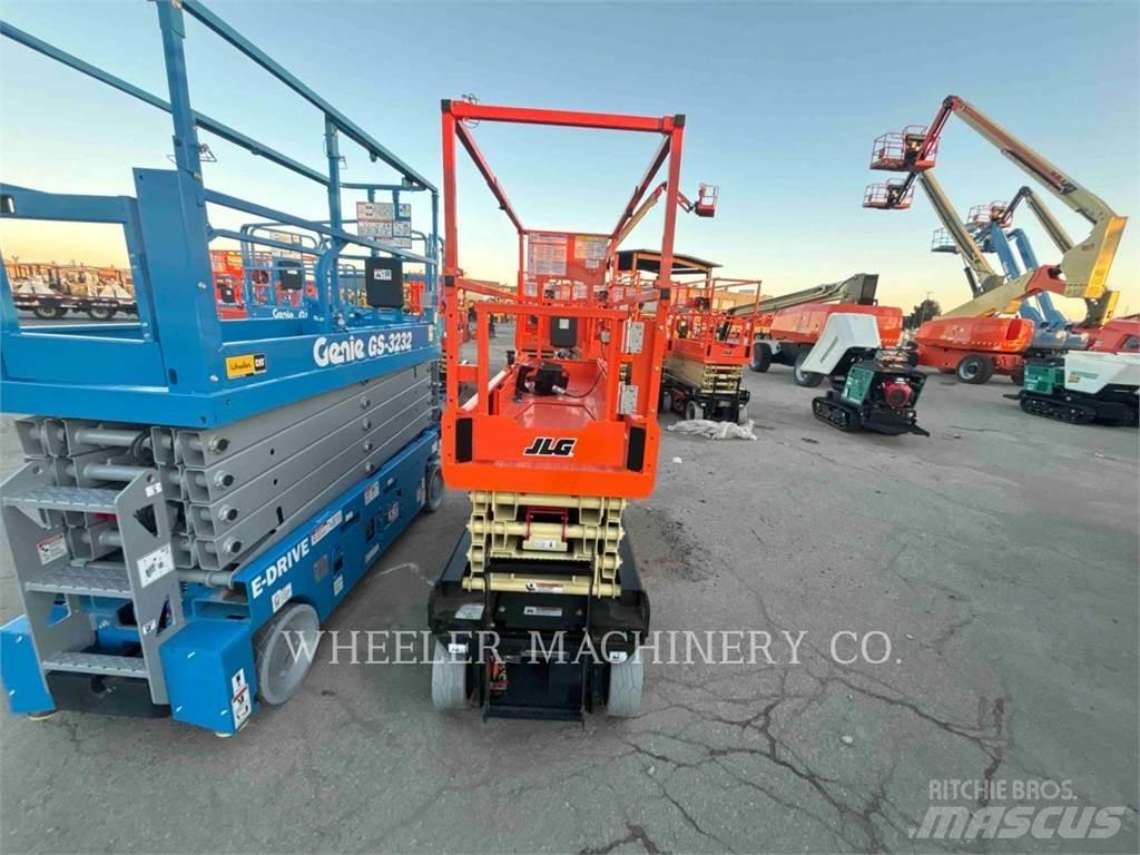 JLG ES2632 Ножични работни платформи