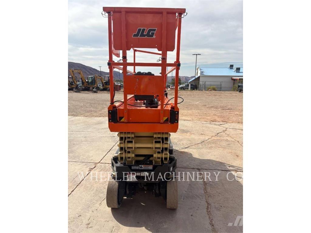 JLG ES2632 Ножични работни платформи