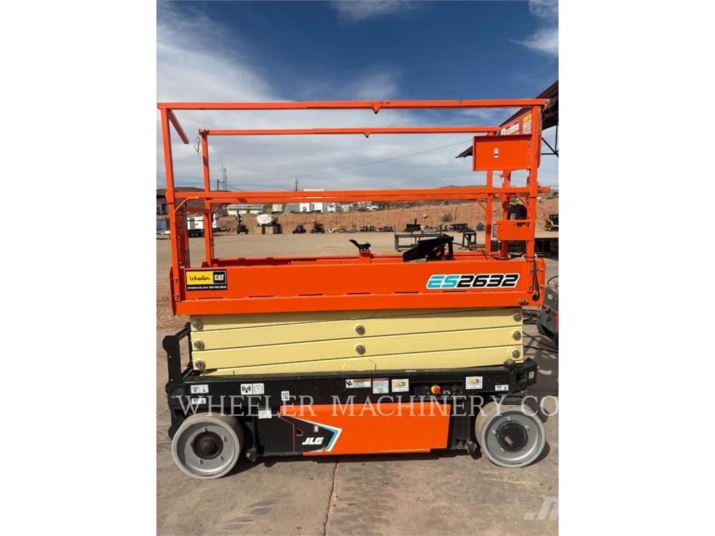 JLG ES2632 Ножични работни платформи
