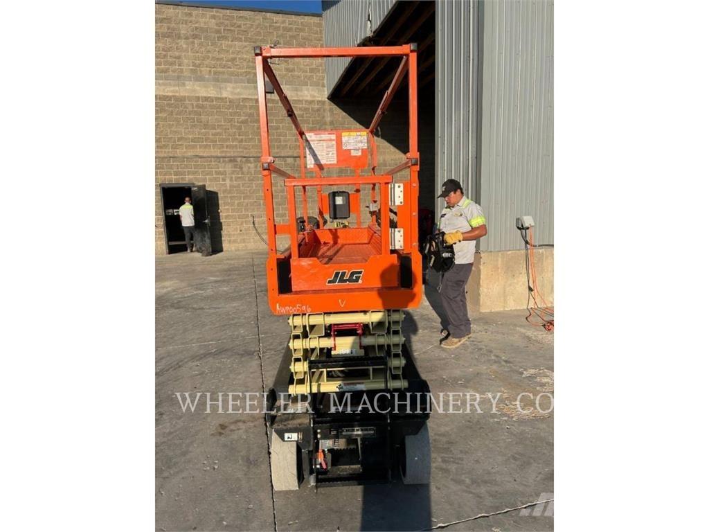 JLG ES2632 Ножични работни платформи