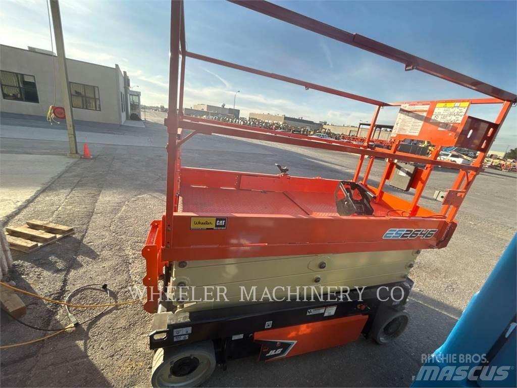 JLG ES2646 Ножични работни платформи