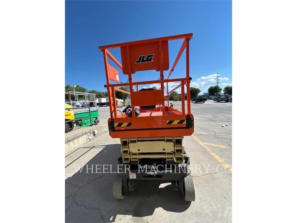 JLG ES2646 Ножични работни платформи