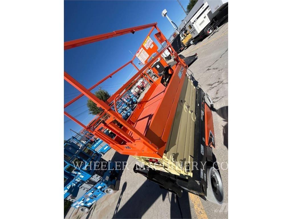 JLG ES3246 Ножични работни платформи