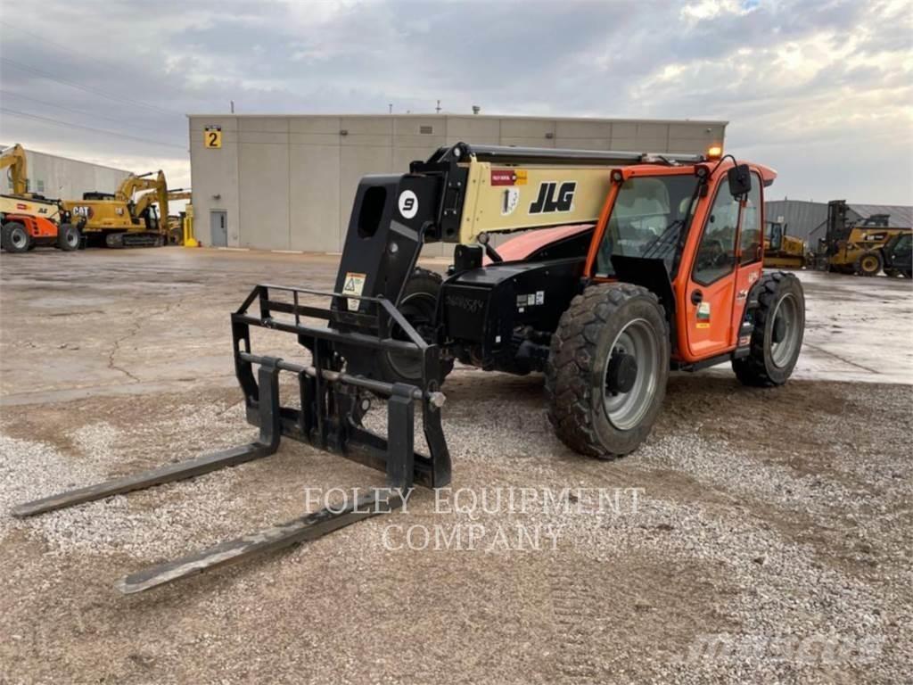 JLG G9-43AC Телескопични товарачи