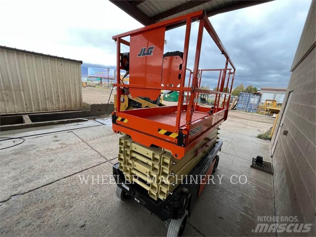 JLG R4045 Ножични работни платформи