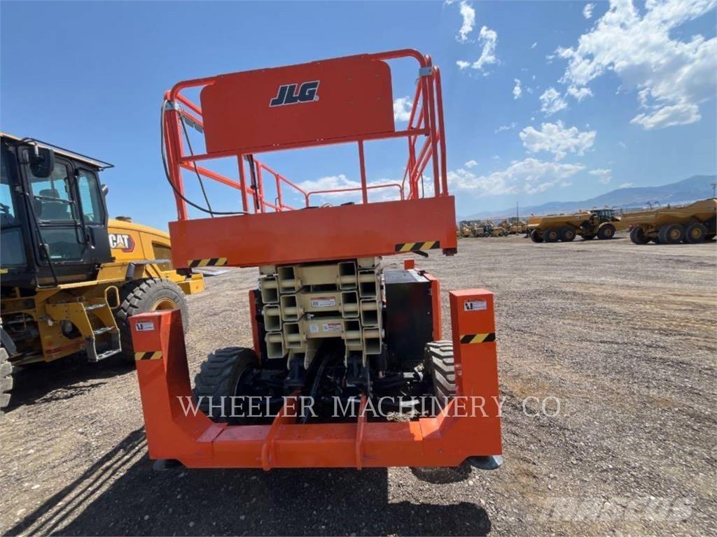 JLG RT4394 Ножични работни платформи