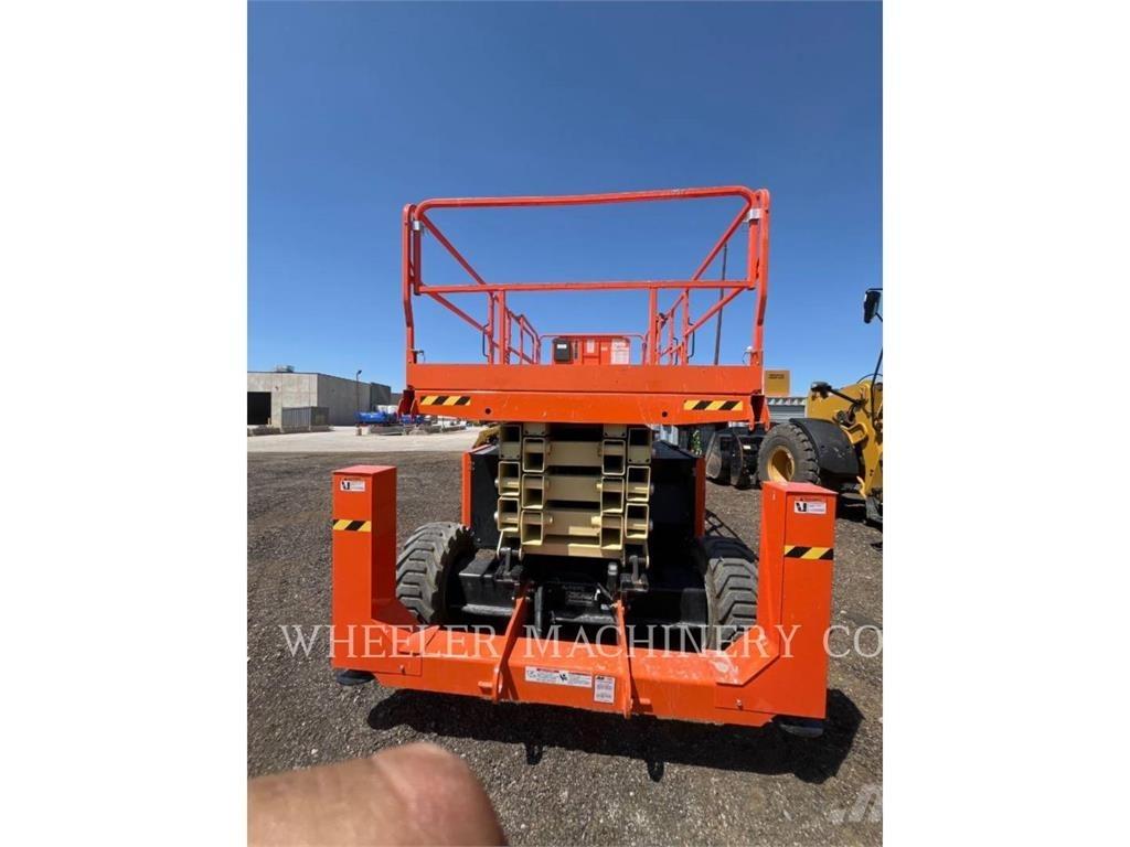 JLG RT4394 Ножични работни платформи