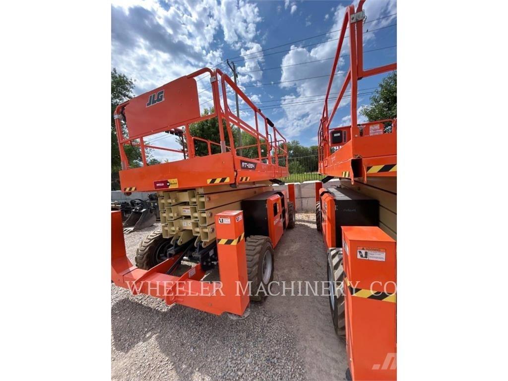 JLG RT4394 Ножични работни платформи