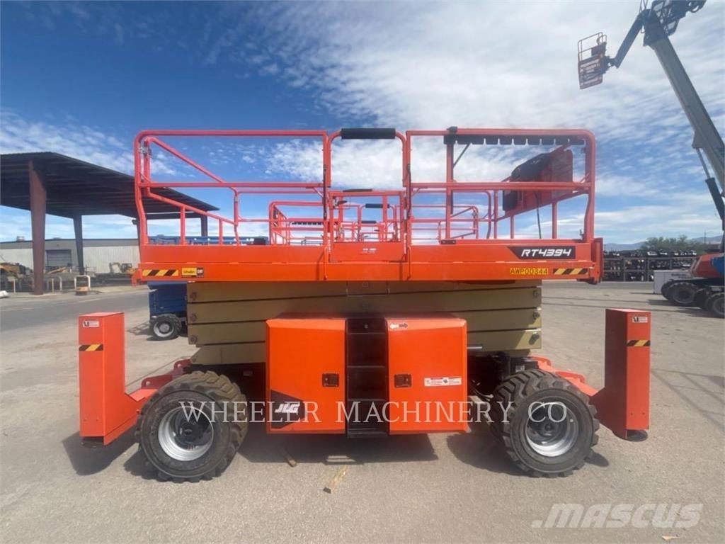 JLG RT4394 Ножични работни платформи