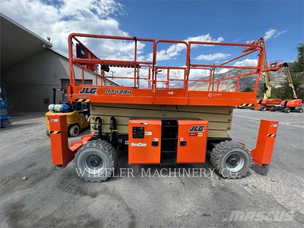 JLG RT4394 Ножични работни платформи