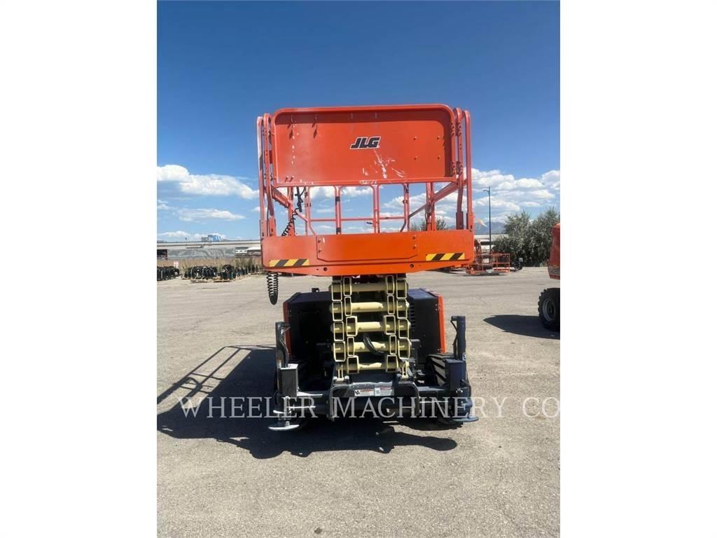 JLG RT4769 Ножични работни платформи