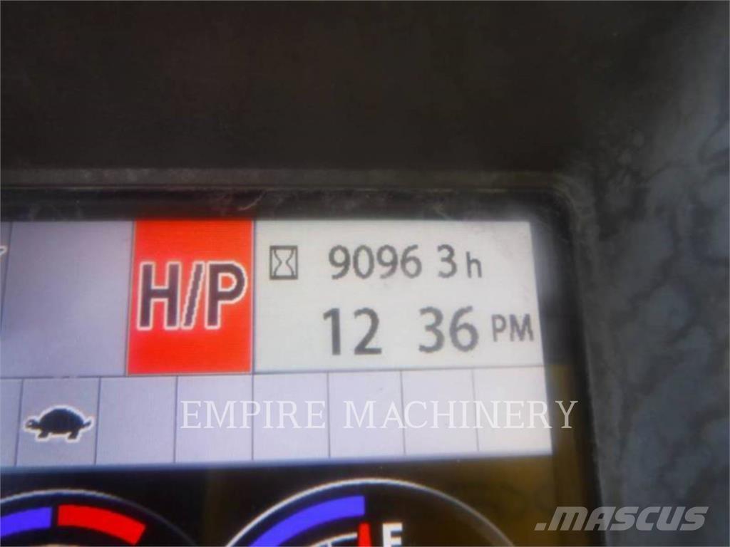 John Deere 135G Верижен екскаватор