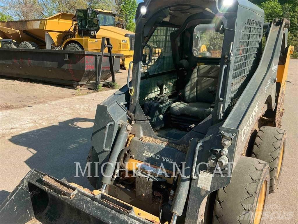 John Deere 318G Мини товарачи
