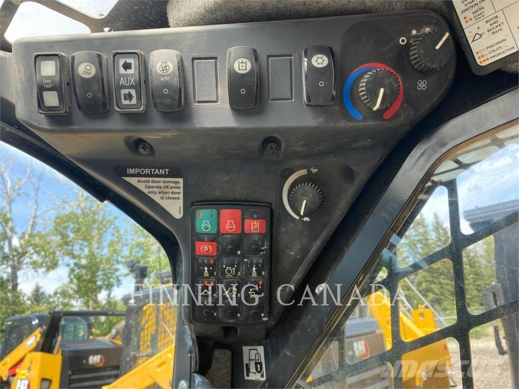 John Deere 325G Верижен товарач