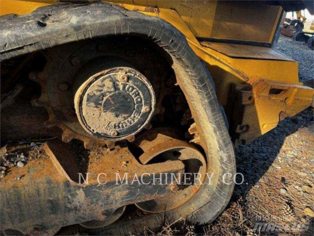 John Deere 331G Мини товарачи
