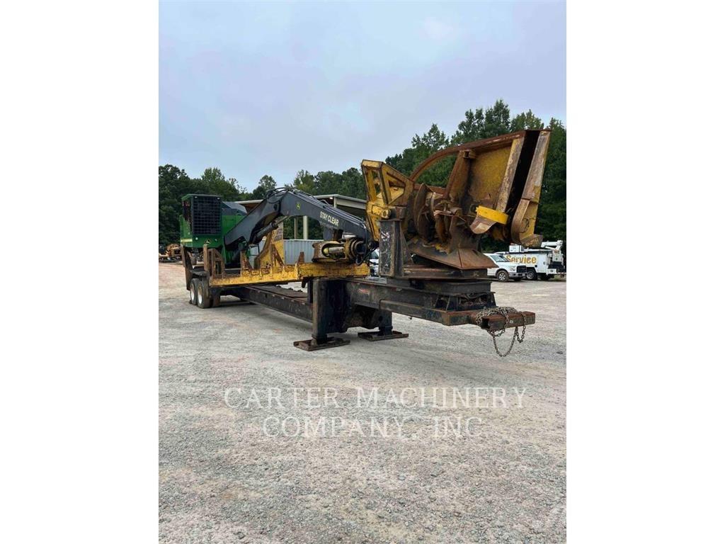 John Deere 437E Товарачи с наклонена стрела
