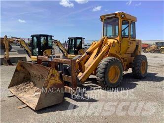 John Deere 444 Колесни товарачи
