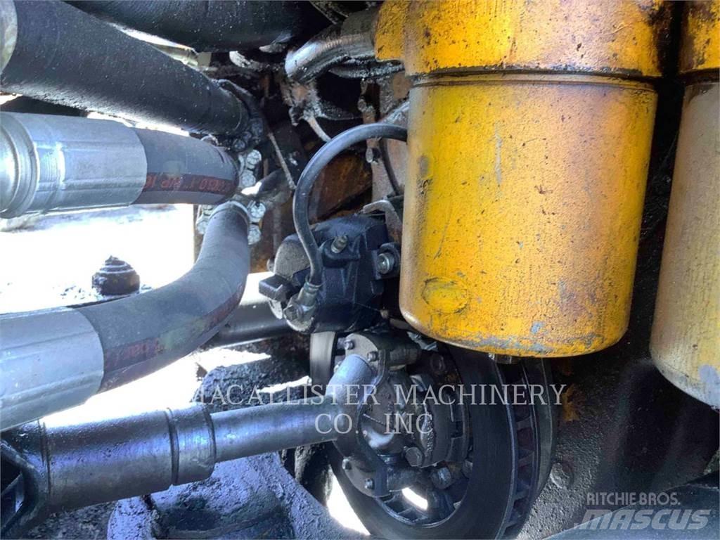 John Deere 444 Колесни товарачи