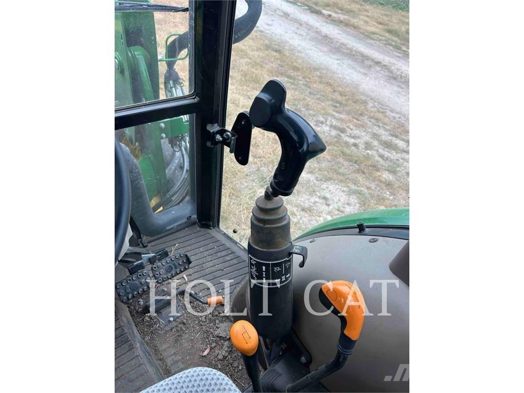 John Deere 5075E Трактори