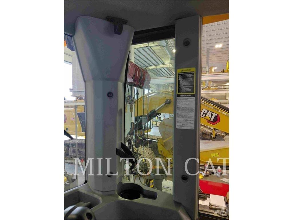 John Deere 524P Колесни товарачи
