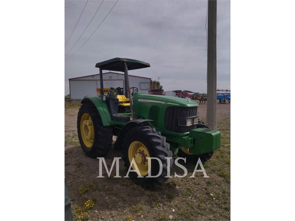 John Deere 6415 Трактори