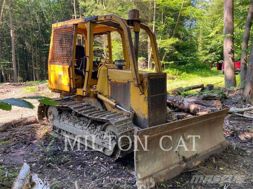 John Deere 650G Верижни булдозери
