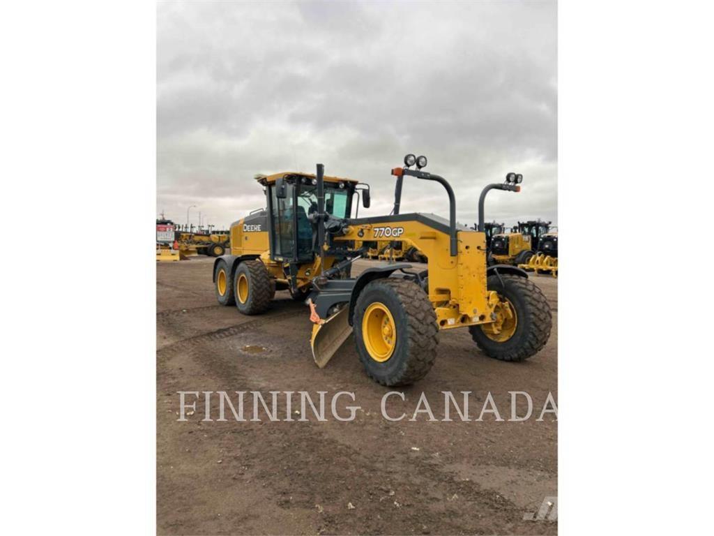 John Deere 770GP Грейдери