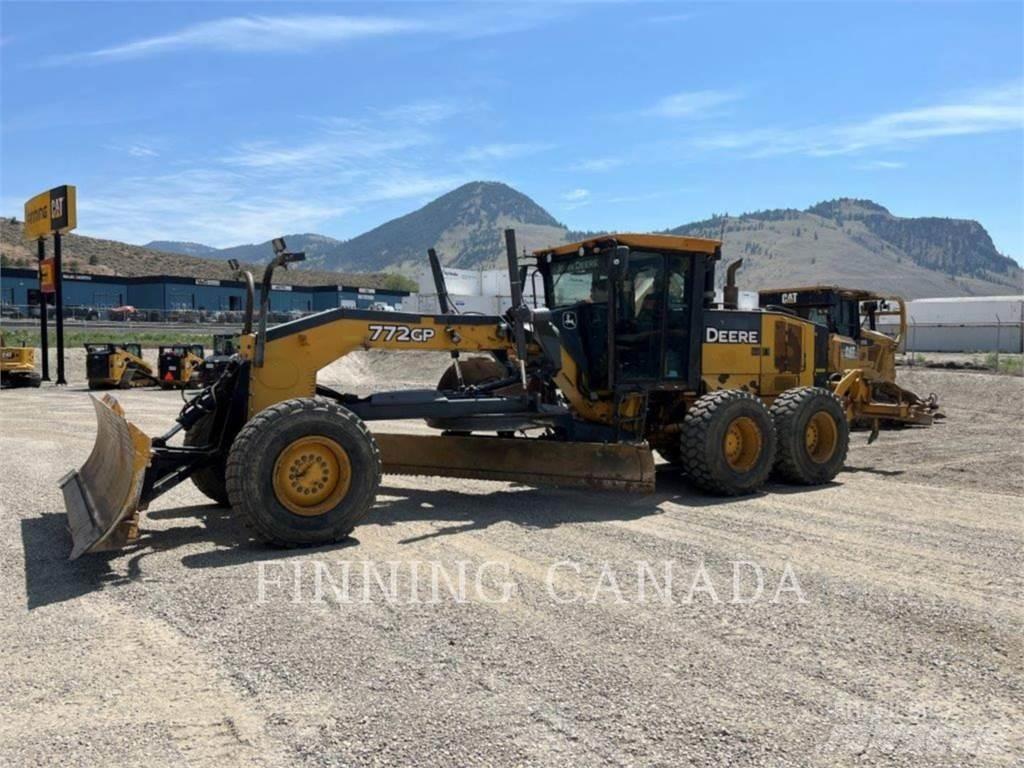 John Deere 772GP Грейдери