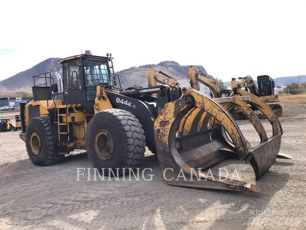 John Deere 844K Колесни товарачи