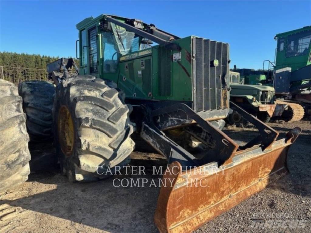John Deere 848H Скидери
