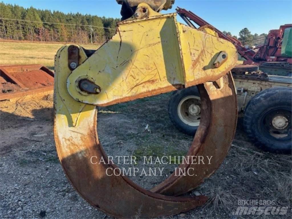 John Deere 848H Скидери
