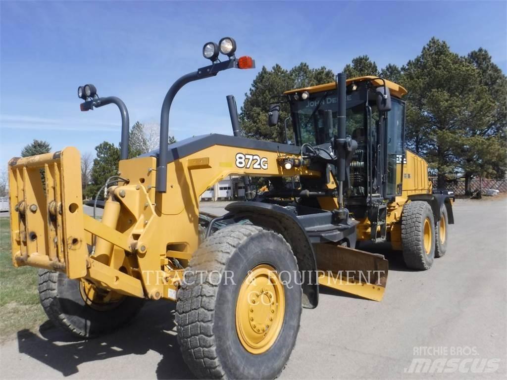 John Deere 872G Грейдери