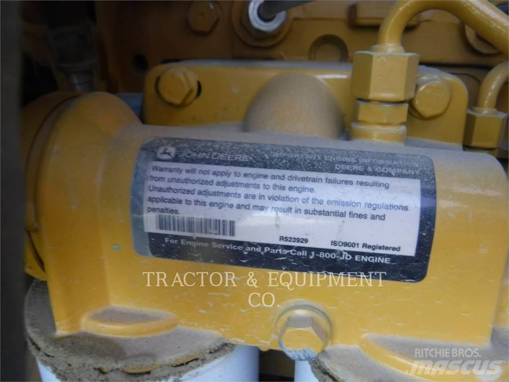 John Deere 872G Грейдери