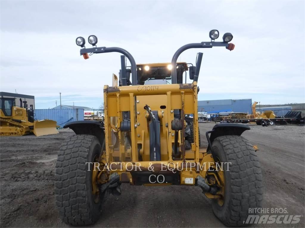 John Deere 872GP Грейдери